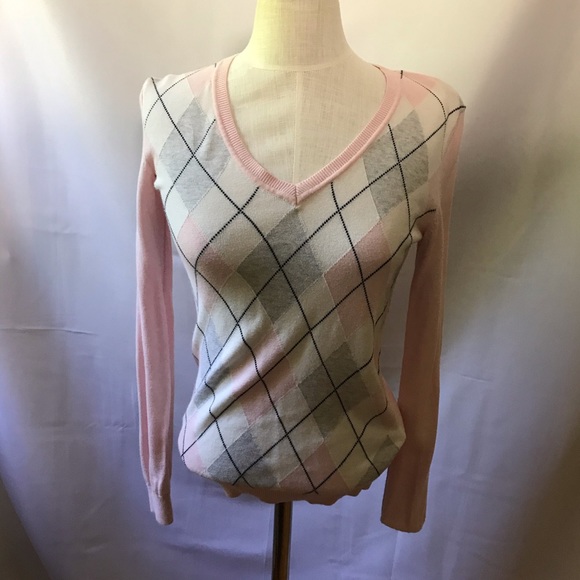 Tommy Hilfiger Sweaters - EUC Tommy Hilfiger Argyle Sweater size XS